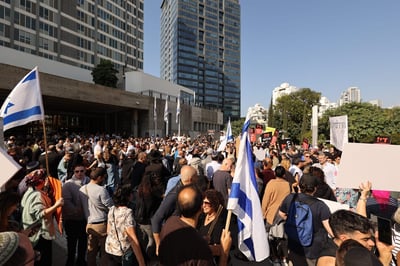הדלפת המסמכים: מאות מפגינים בקריאה לשחרור החשודים בפרשה