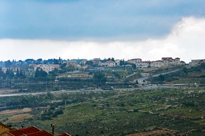 ניסיון דריסה בגוש עציון: שוטר פתח בירי לעבר נהג שניסה לברוח