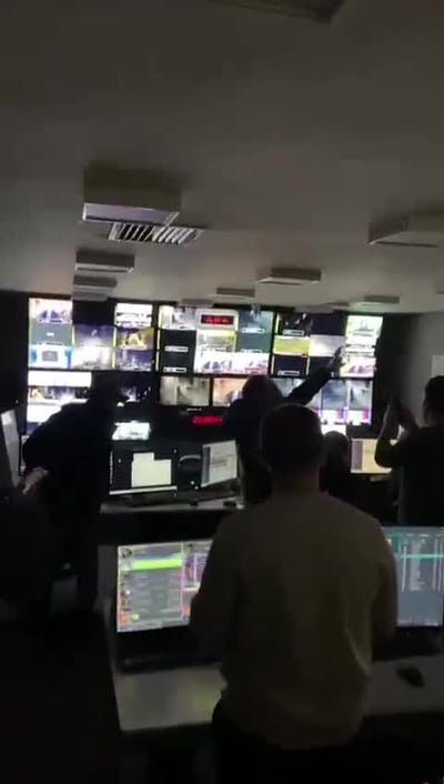 המורדים השתלטו על ארמון הנשיאות: צה"ל התחיל בתנועה