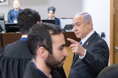נתניהו התפרץ לעבר השופטים, השופטת נזפה בו: "שמענו אותך"