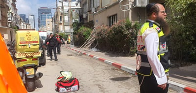 מכת תאונות העבודה: 3 פועלים התחשמלו בבני ברק, מצבם בינוני
