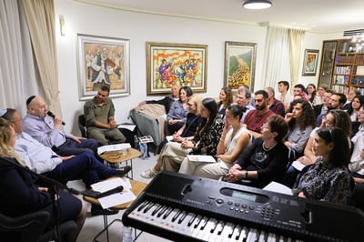 "זיכרון בסלון" בביתו של ראש העיר ירושלים: סיפורו של אמיל פיש