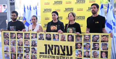 משפחות חטופים: איך אפשר לציין את יום העצמאות כשהלב שלנו שחור