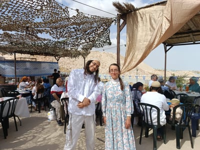 ביום העצמאות: 2 ממקימי גבעת מעוז אסתר חגגו אירוסין