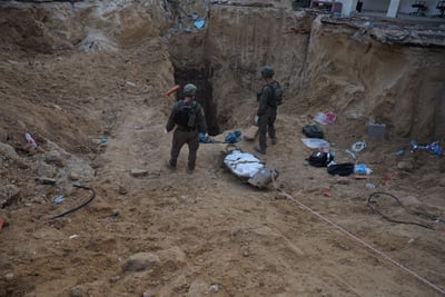 תיעוד מיוחד: כך חולצו גופותיהם של בכירי חמאס מביה״ח האירופאי