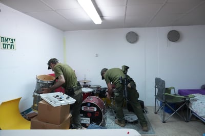עשרות טילים שוגרו מאיראן: אזעקות בצפון, בשפלה ובירושלים