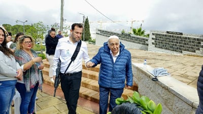 משה זר עם יוסי דגן |
