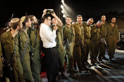 מרגש: הזמר והחזן הצבאי בביצוע מרגש ל"מי שבירך". צפו