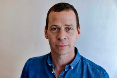 מחוץ לתקשורת: התפקיד החדש של עמית סגל