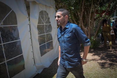 שרון גל לבכיר במיל': תשלם מאות אלפי שקלים או שאתבע אותך