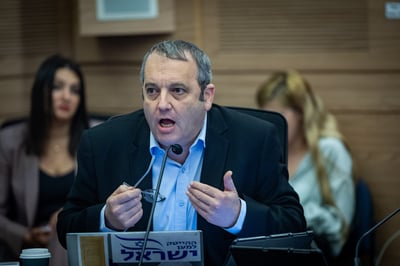 גלעד קריב
