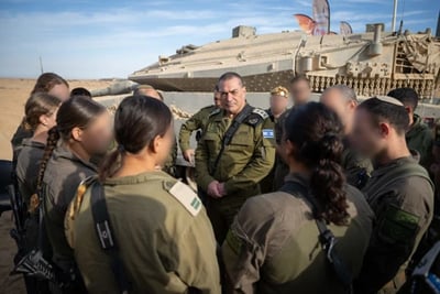 הרמטכ"ל בסיור בגבול מצרים: "אין הכלה – יש יוזמה" | צפו