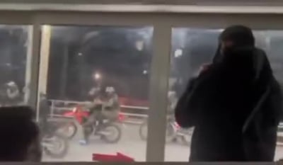איראן: כוחות של הבסיג' חוטפים גופות של מפגינים מבתי החולים