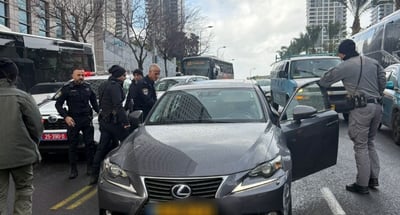 שב"חים בני 15 נעצרו לאחר שנהגו ברכב שגנבו עם חלונות מנופצים