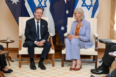 הרצוג והמושלת הכללית של אוסטרליה, סן מוסטין