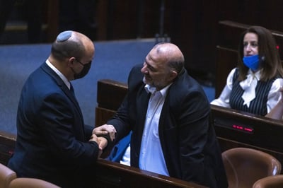 מנסור עבאס ובנט