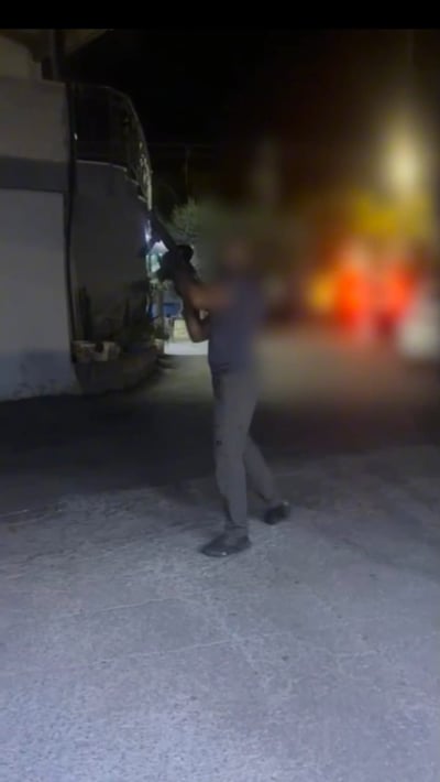 כתב אישום הוגש נגד אסיר ואחיו בגין החזקת אמל"ח ונשק חם