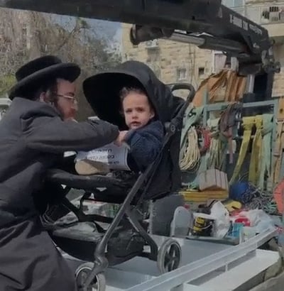 עגלות הילדים בהפגנות