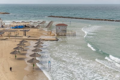 חוף הים בנתניה. אילוסטרציה