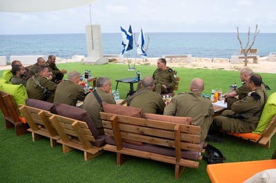 הרמטכ"ל וכל מפקדי האוגדות