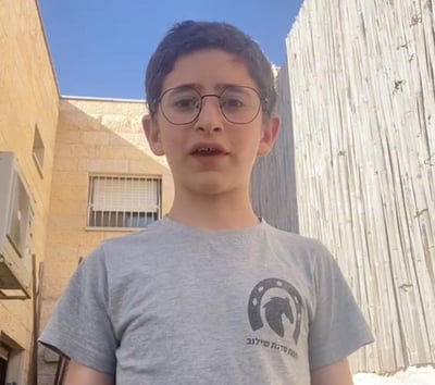 מרגש: נער מקדומים גייס תרומות לילד שחולץ מעיר ערבית בצפון