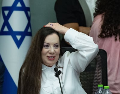 מתנה לגוטליב בחסות האופוזיציה