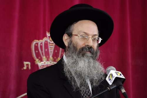 הרב אליעזר מלמד: סמכות הרבצ"ר מוטלת בספק