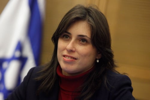 השרים אישרו את החוק; בתנועת 'אמונה' עדיין לא רגועים