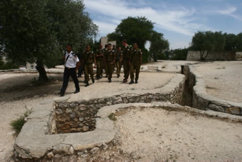נגמר התקציב: סוגרים את גבעת התחמושת