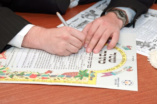 חוק פתיחת אזורי הרישום לנישואין עבר בכנסת בקריאה שנייה ושלישית