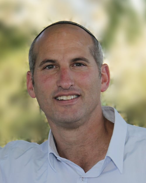 "העיכוב בהקלות במס לעמותות יפגע קשות במשפחות הנזקקות"