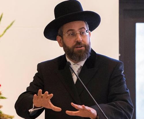 המטה החילוני מגיב לרב לאו: טפל בהונאת המשגיחים