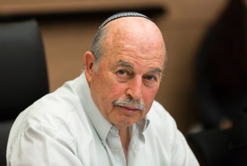 להאמין או לא? שו"ת בפרשת ניסן סלומיאנסקי