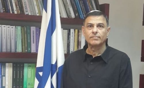 ההסכם עם הרצל יחזקאל: מדירים את חגית משה