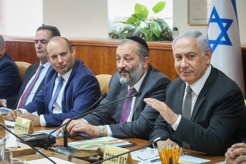 'נתניהו ממסמס את קידום פסקת ההתגברות'