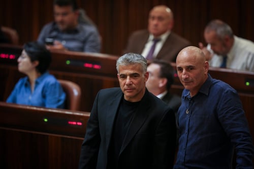 מחלוקת ביש עתיד: בעד או נגד להדיח את זועבי?