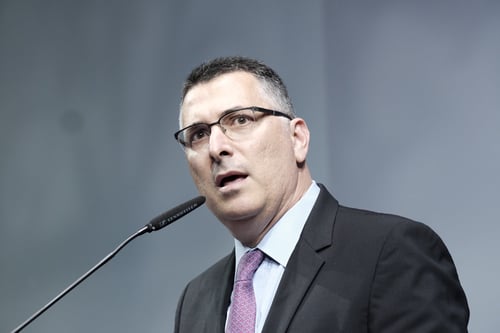 מזימה נגד נתניהו? סער מכחיש: "טענות הזויות"