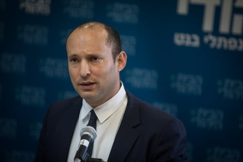בנט במתקפה על ליברמן: ״או שתביא בטחון או שתזוז״