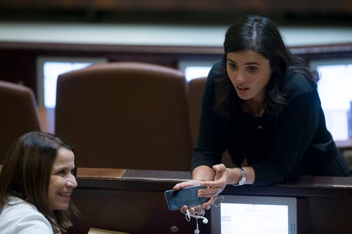 יחימוביץ' רוצה להיות שרת המשפטים; מה שקד הגיבה?