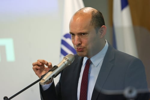 בנט: "אבטל פקודה שאוסרת לירות על מחבלי בלוני נפץ"