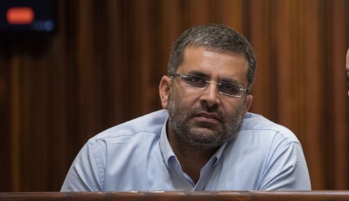 סופר לסרוגים: "טעויות קורות, לא מתורגלים לעבוד יחד"