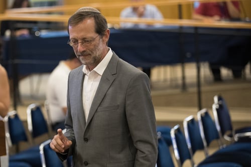 מינוי לשר וכיסוי חובות: ההצעה של נתניהו לפייגלין