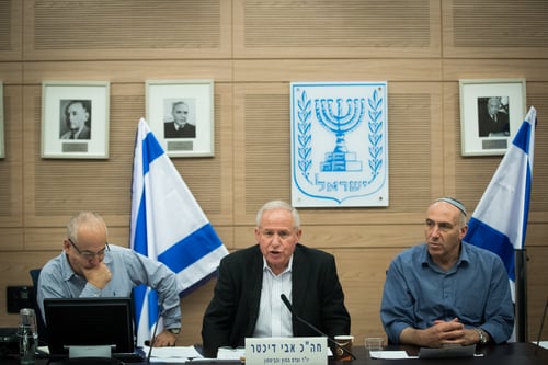 חלוקת תפקידים בכנסת בין כחול לבן והליכוד