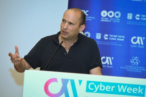 בנט נגד ליברמן: "תרגיל אפל, רעיון בלתי מוסרי"