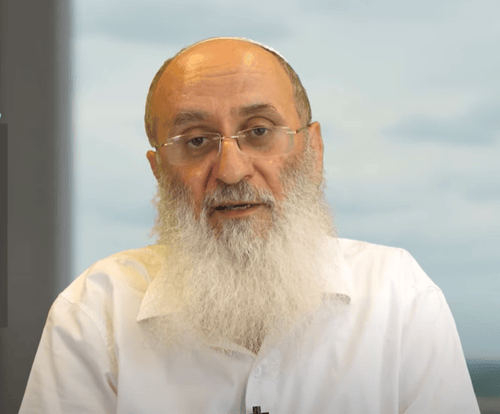 הרב אורי שרקי נפגש עם אחים לנשק והגיע לשתי תובנות