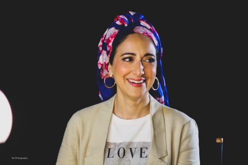 "משקף את מסע החיים"| הסינגל של שרה שפילמן
