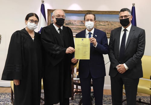 השופט הנדל הושבע כמשנה לנשיאת העליון