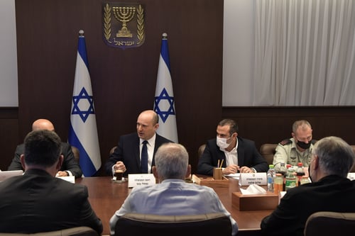 בנט: "הוסר סופית איום הבחירות"