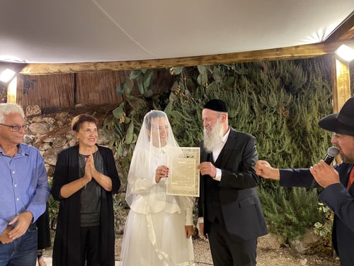 בשעה טובה | שולי רנד וצופית גרנט התחתנו. צפו בתיעוד