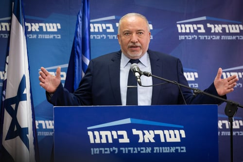 קרב בין כץ לליברמן: בזכות מי הצמיחה?